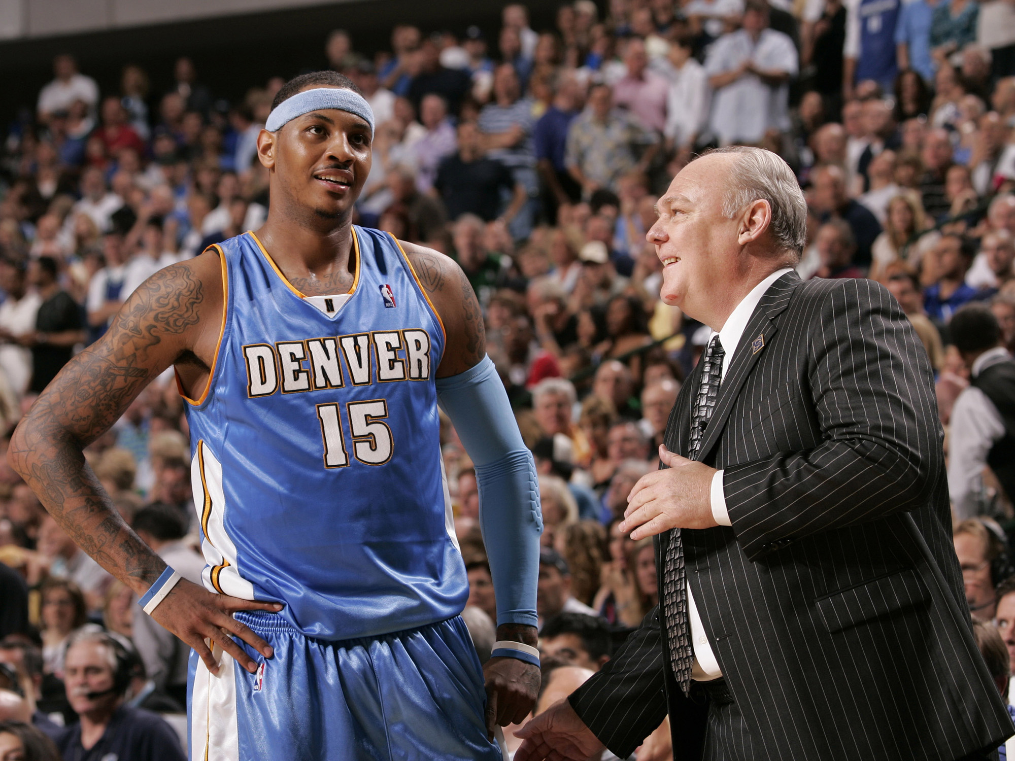 他们不但展 他们不但展