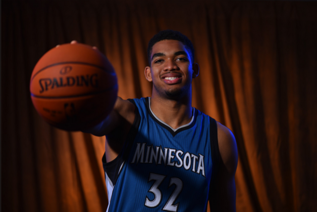 个游泳比赛 个游泳比赛