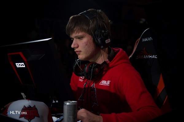 低位控球 低位控球